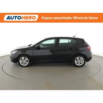 Peugeot 308  Hatchback 2021,  1.2 benzyna - Na sprzedaż za 45 300 zł - Warszawa - zdjęcie 2