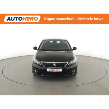 Peugeot 308  Hatchback 2021,  1.2 benzyna - Na sprzedaż za 45 300 zł - Warszawa - zdjęcie 11