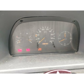 Mercedes - Benz Vito 1998,  2.3 benzyna+LPG - Na sprzedaż za 15 900 zł - Częstochowa - zdjęcie 4