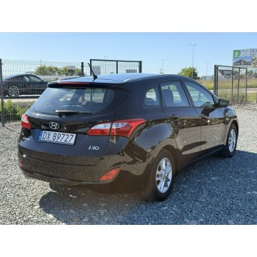 Hyundai i30  Kombi 2014,  1.4 benzyna - Na sprzedaż za 24 900 zł - Wrocław - zdjęcie 9