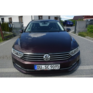 Volkswagen Passat  Kombi 2015,  2.0 diesel, automat - Na sprzedaż za 42 900 zł - Majdan Sieniawski - zdjęcie 9