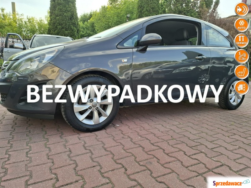 Opel Corsa  Hatchback 2014,  1.4 benzyna - Na sprzedaż za 16 900 zł - Lublin