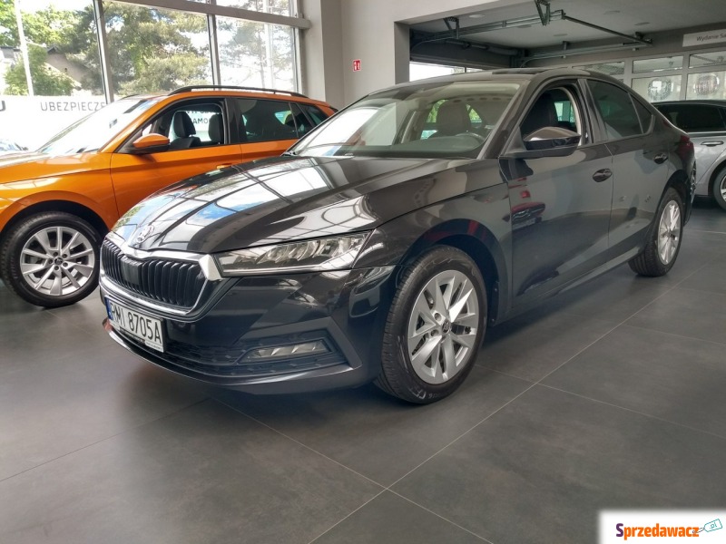 Skoda Octavia  Liftback 2021,  1.5 benzyna - Na sprzedaż za 77 900 zł - Tychy