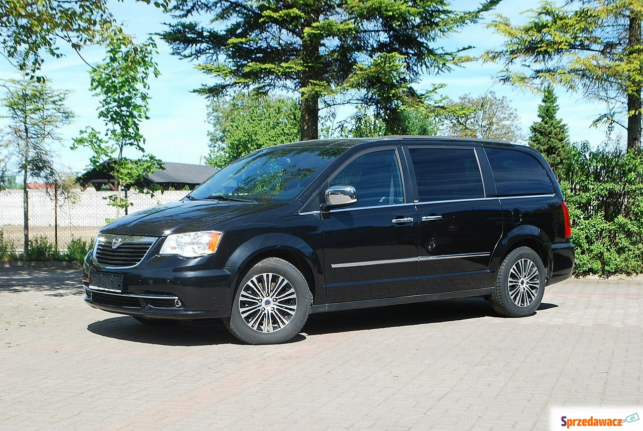 Lancia Voyager 2014