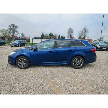 Toyota Avensis 2015,  2.0 diesel - Na sprzedaż za 35 900 zł - Rawa Mazowiecka - zdjęcie 2