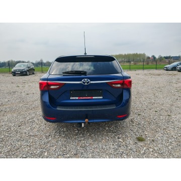 Toyota Avensis 2015,  2.0 diesel - Na sprzedaż za 35 900 zł - Rawa Mazowiecka - zdjęcie 4