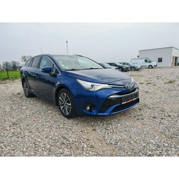 Toyota Avensis 2015,  2.0 diesel - Na sprzedaż za 35 900 zł - Rawa Mazowiecka - zdjęcie 6