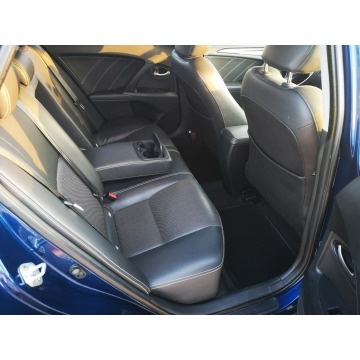 Toyota Avensis 2015,  2.0 diesel - Na sprzedaż za 35 900 zł - Rawa Mazowiecka - zdjęcie 12