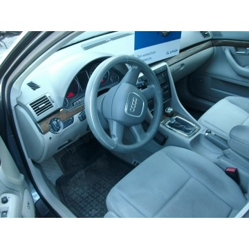 Audi A4  Sedan/Limuzyna 2004,  2.0 diesel - Na sprzedaż za 8 000,00 zł - Katowice - zdjęcie 5