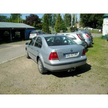 Volkswagen Bora  Sedan/Limuzyna 2002,  1.6 benzyna - Na sprzedaż za 2 300,00 zł - Katowice - zdjęcie 2