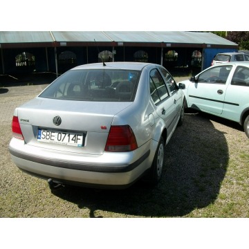 Volkswagen Bora  Sedan/Limuzyna 2002,  1.6 benzyna - Na sprzedaż za 2 300,00 zł - Katowice - zdjęcie 3