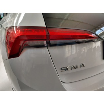 Skoda Scala  Hatchback 2023,  1.0 benzyna, automat - Na sprzedaż za 83 900 zł - Tychy - zdjęcie 5