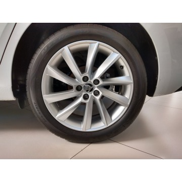 Skoda Scala  Hatchback 2023,  1.0 benzyna, automat - Na sprzedaż za 83 900 zł - Tychy - zdjęcie 7