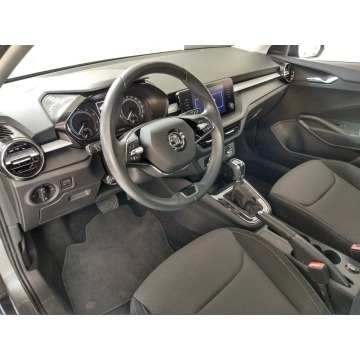 Skoda Fabia  Hatchback 2022,  1.0 benzyna, automat - Na sprzedaż za 65 900 zł - Tychy - zdjęcie 7