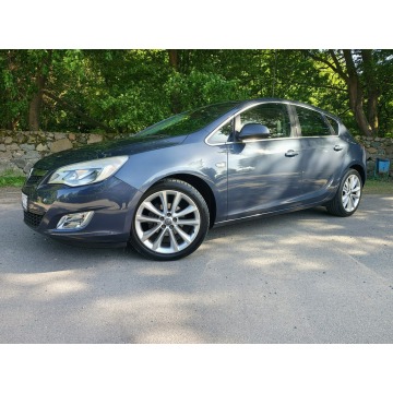 Opel Astra  Hatchback 2010,  1.6 benzyna - Na sprzedaż za 16 999 zł - Nowe Sójki - zdjęcie 4