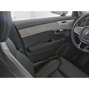 Volvo   SUV 2025,  2.0 hybryda, automat - Na sprzedaż za 329 900 zł - Tychy - zdjęcie 12