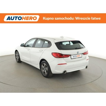 BMW Seria 1  Hatchback 2020,  2.0 diesel, automat - Na sprzedaż za 65 200 zł - Warszawa - zdjęcie 4
