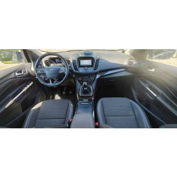 Ford Kuga  SUV 2017,  2.0 diesel - Na sprzedaż za 48 900 zł - Goczałkowice-Zdrój - zdjęcie 8