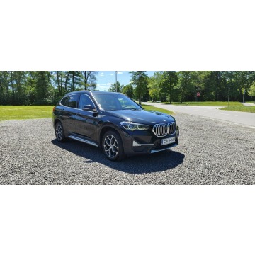 BMW X1  SUV 2021,  2.0 diesel, automat - Na sprzedaż za 80 900 zł - Goczałkowice-Zdrój - zdjęcie 3
