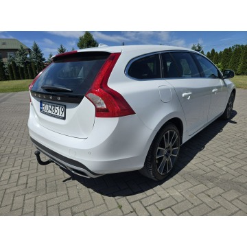 Volvo V60 2016,  2.0 diesel - Na sprzedaż za 37 900 zł - Kutno - zdjęcie 10