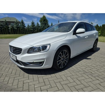 Volvo V60 2016,  2.0 diesel - Na sprzedaż za 37 900 zł - Kutno - zdjęcie 7