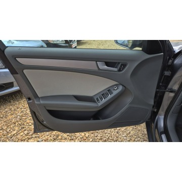 Audi A4  Kombi 2014,  2.0 diesel, automat - Na sprzedaż za 35 899 zł - Tychy - zdjęcie 11