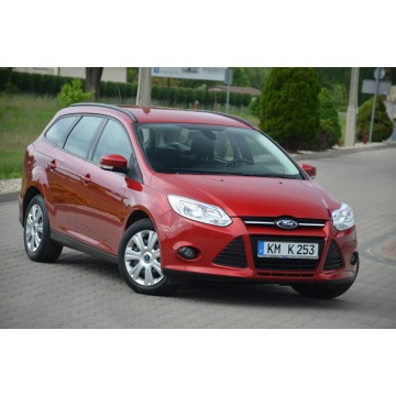 Ford Focus 2013,  1.0 benzyna - Na sprzedaż za 17 500 zł - Ostrów Mazowiecka - zdjęcie 2