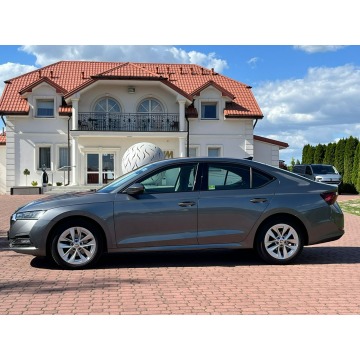Skoda Octavia  Sedan/Limuzyna 2022,  1.5 benzyna - Na sprzedaż za 63 837 zł - Nowe Iganie - zdjęcie 2