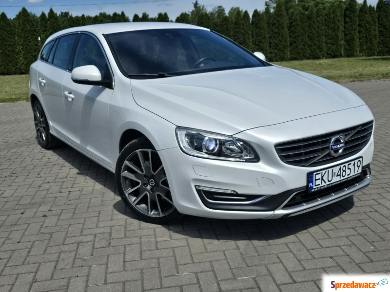 Volvo V60 2016,  2.0 diesel - Na sprzedaż za 37 900 zł - Kutno