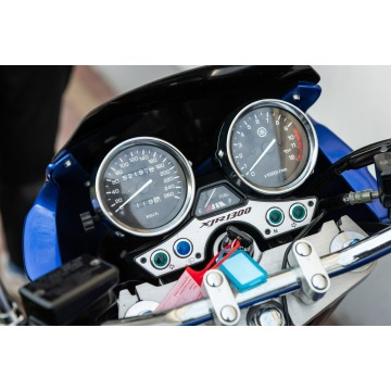 Yamaha XJR - 1300 R 2000 Mega Doinwestowany  Raty... - Motocykle sportowe - Radom - zdjęcie 8