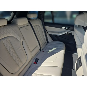 BMW X5  SUV 2023,  3.0 diesel, automat - Na sprzedaż za 299 000 zł - Toruń - zdjęcie 11