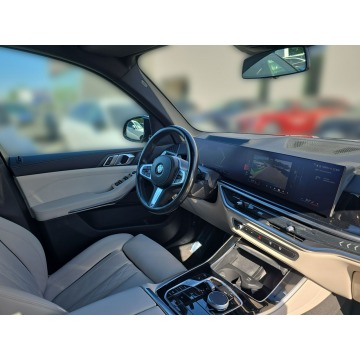 BMW X5  SUV 2023,  3.0 diesel, automat - Na sprzedaż za 299 000 zł - Toruń - zdjęcie 9