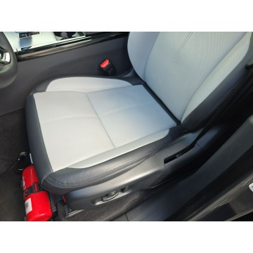 Land Rover Range Rover Velar  SUV 2023,  2.0 benzyna, automat - Na sprzedaż za 209 999 zł - Toruń - zdjęcie 12