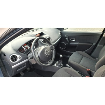 Renault Clio  Kombi 2010,  1.1 benzyna - Na sprzedaż za 18 800 zł - Przyszowice - zdjęcie 5