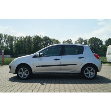 Renault Clio  Hatchback 2006,  1.5 diesel - Na sprzedaż za 7 900,00 zł - Goczałkowice-Zdrój - zdjęcie 3