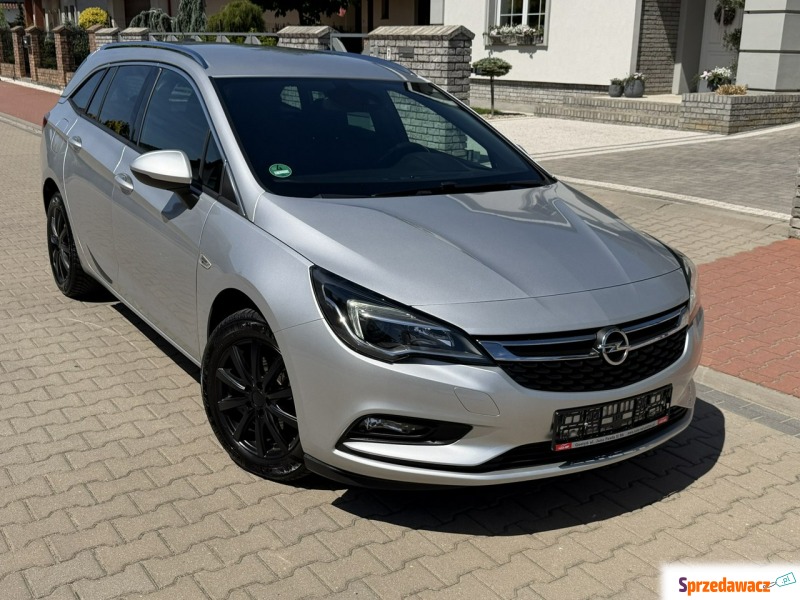 Opel Astra 2017,  1.4 diesel - Na sprzedaż za 34 999 zł - Gostyń