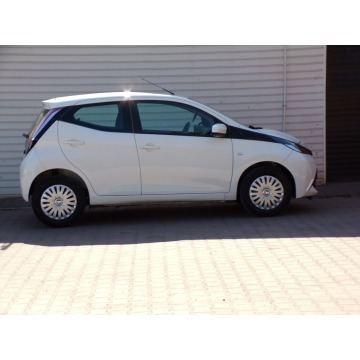 Toyota Aygo  Hatchback 2016,  1.0 benzyna - Na sprzedaż za 26 900 zł - Mikołów - zdjęcie 3