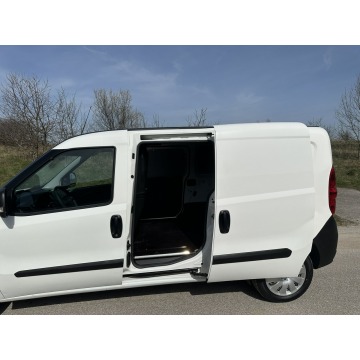 Opel Combo 2016,  1.3 diesel - Na sprzedaż za 26 000 zł - Rawa Mazowiecka - zdjęcie 5
