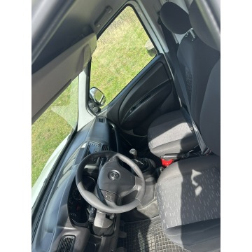 Opel Combo 2016,  1.3 diesel - Na sprzedaż za 26 000 zł - Rawa Mazowiecka - zdjęcie 4