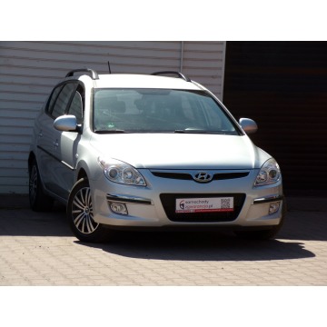 Hyundai i30  Kombi 2008,  1.6 benzyna - Na sprzedaż za 13 990 zł - Mikołów - zdjęcie 2