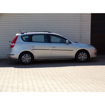 Hyundai i30  Kombi 2008,  1.6 benzyna - Na sprzedaż za 13 990 zł - Mikołów - zdjęcie 5