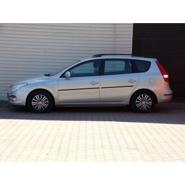 Hyundai i30  Kombi 2008,  1.6 benzyna - Na sprzedaż za 13 990 zł - Mikołów - zdjęcie 10