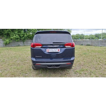 Chrysler Pacifica  Minivan/Van 2018,  3.6 benzyna, automat - Na sprzedaż za 110 700 zł - Lublin - zdjęcie 5