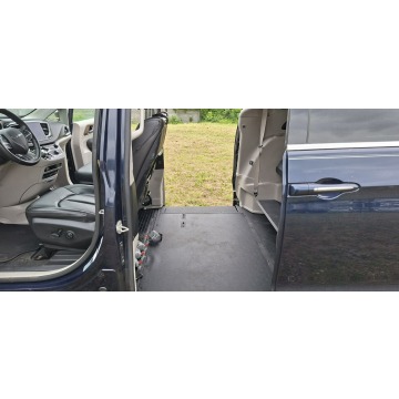 Chrysler Pacifica  Minivan/Van 2018,  3.6 benzyna, automat - Na sprzedaż za 110 700 zł - Lublin - zdjęcie 8