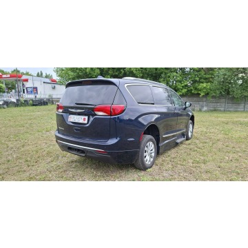 Chrysler Pacifica  Minivan/Van 2018,  3.6 benzyna, automat - Na sprzedaż za 110 700 zł - Lublin - zdjęcie 6