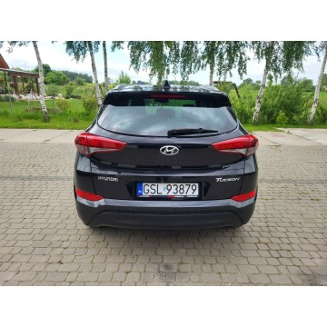 Hyundai Tucson  SUV 2017,  1.6 benzyna - Na sprzedaż za 55 000 zł - Słupsk - zdjęcie 9