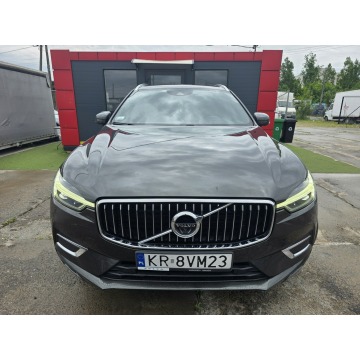 Volvo   SUV 2021,  2.0 diesel, automat - Na sprzedaż za 129 900 zł - Kraków - zdjęcie 2