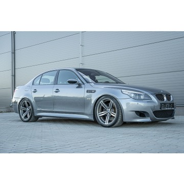 BMW M5  Sedan/Limuzyna 2006,  5.0 benzyna, automat - Na sprzedaż za 133 777 zł - Ropczyce - zdjęcie 2