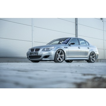 BMW M5  Sedan/Limuzyna 2006,  5.0 benzyna, automat - Na sprzedaż za 133 777 zł - Ropczyce - zdjęcie 10