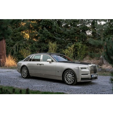Rolls-Royce   Sedan/Limuzyna 2021,  6.7 benzyna, automat - Na sprzedaż za 1 777 777 zł - Ropczyce - zdjęcie 1